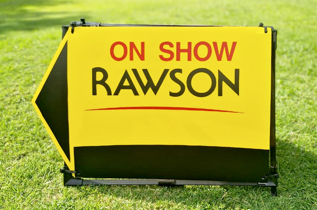 ON SHOW FRAME